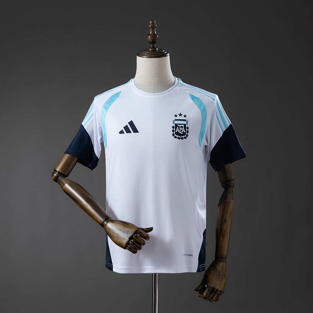 Argentina entrenamiento 2026 White