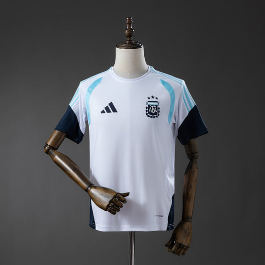Argentina entrenamiento 2026 White