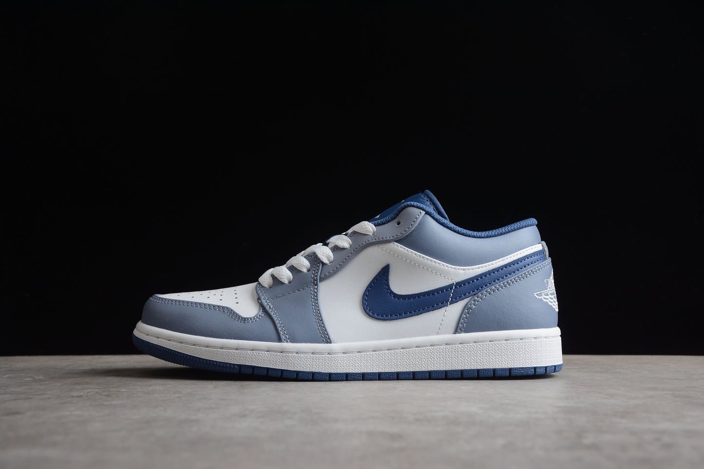 Nike Air Jordan 1 Low 553558-414