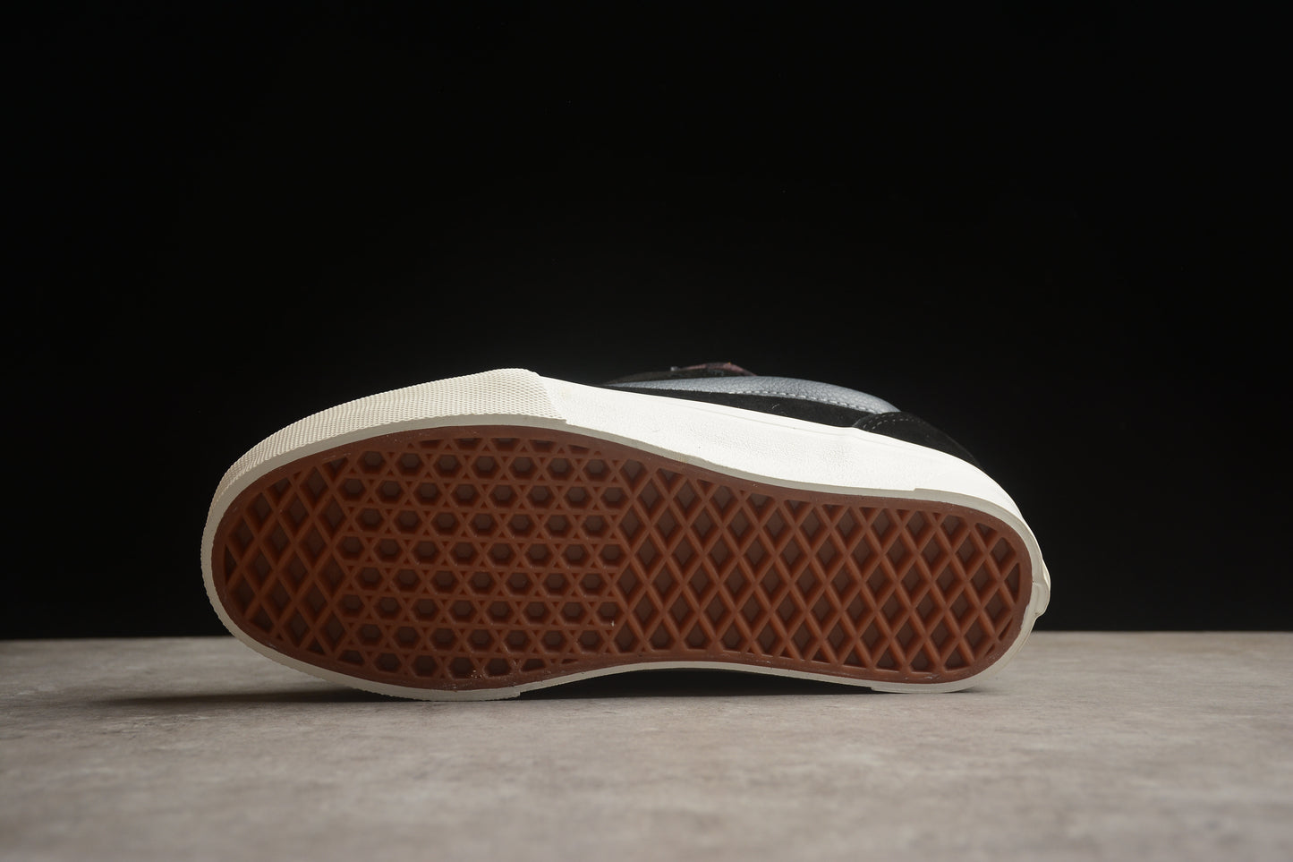 Vans Knu Skool VN000CS0239