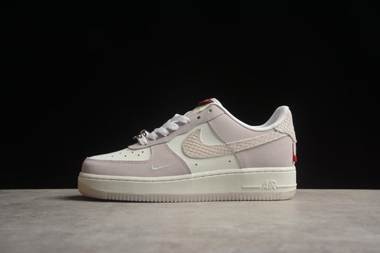Nike Air Force 1 FZ5066-111
