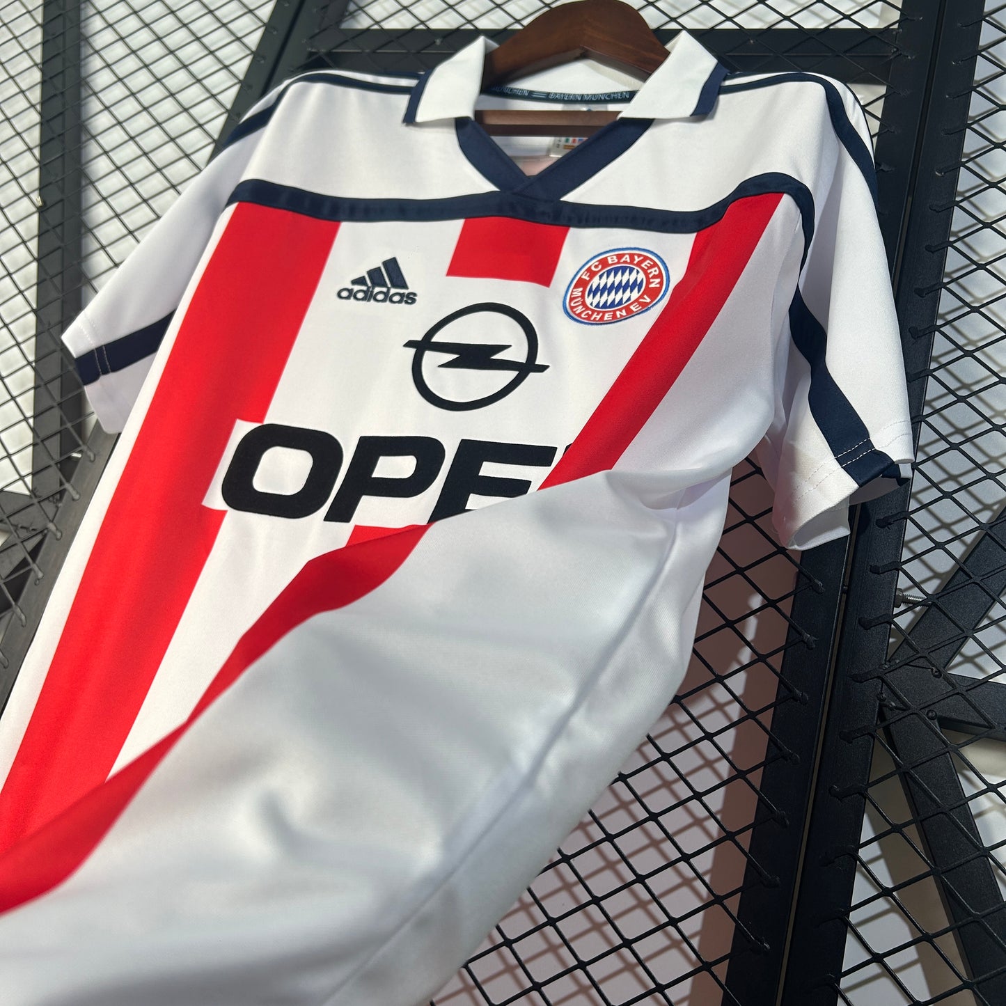 Bayern Munich retro 2000/02 Away