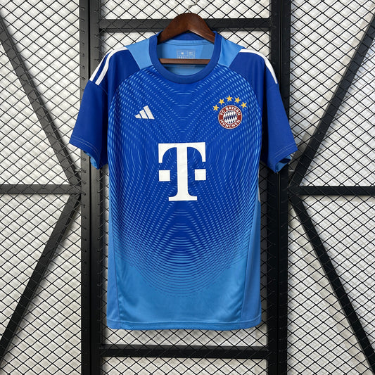 Bayern Munich 2025/26 Home Portero
