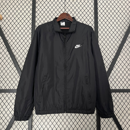 Nike color negro (sin gorro)