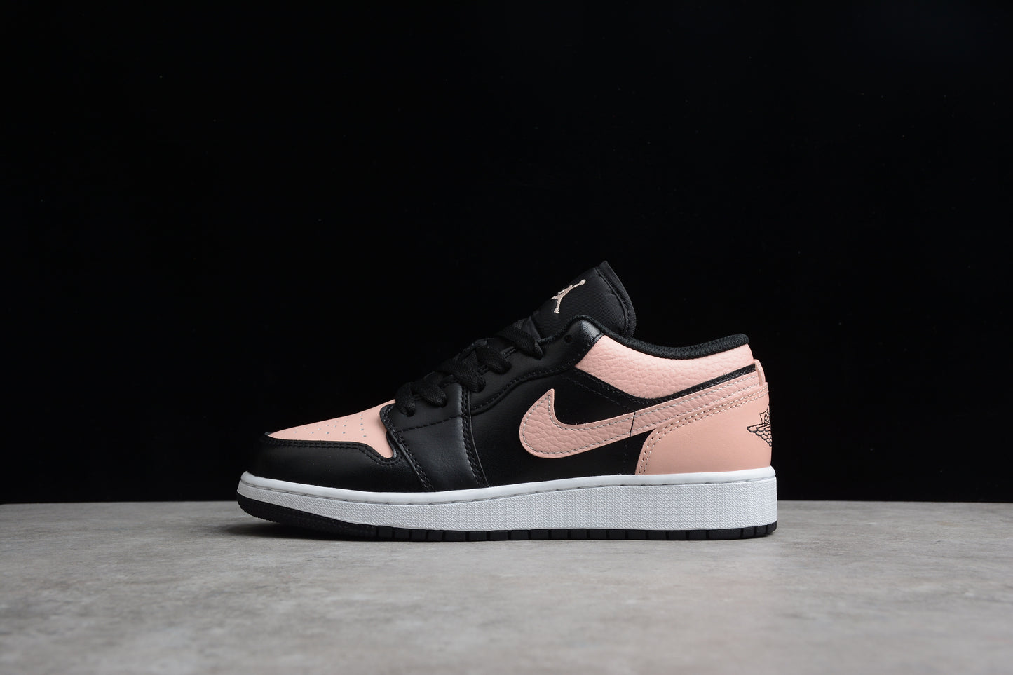 Nike Air Jordan 1 Low 553560-034