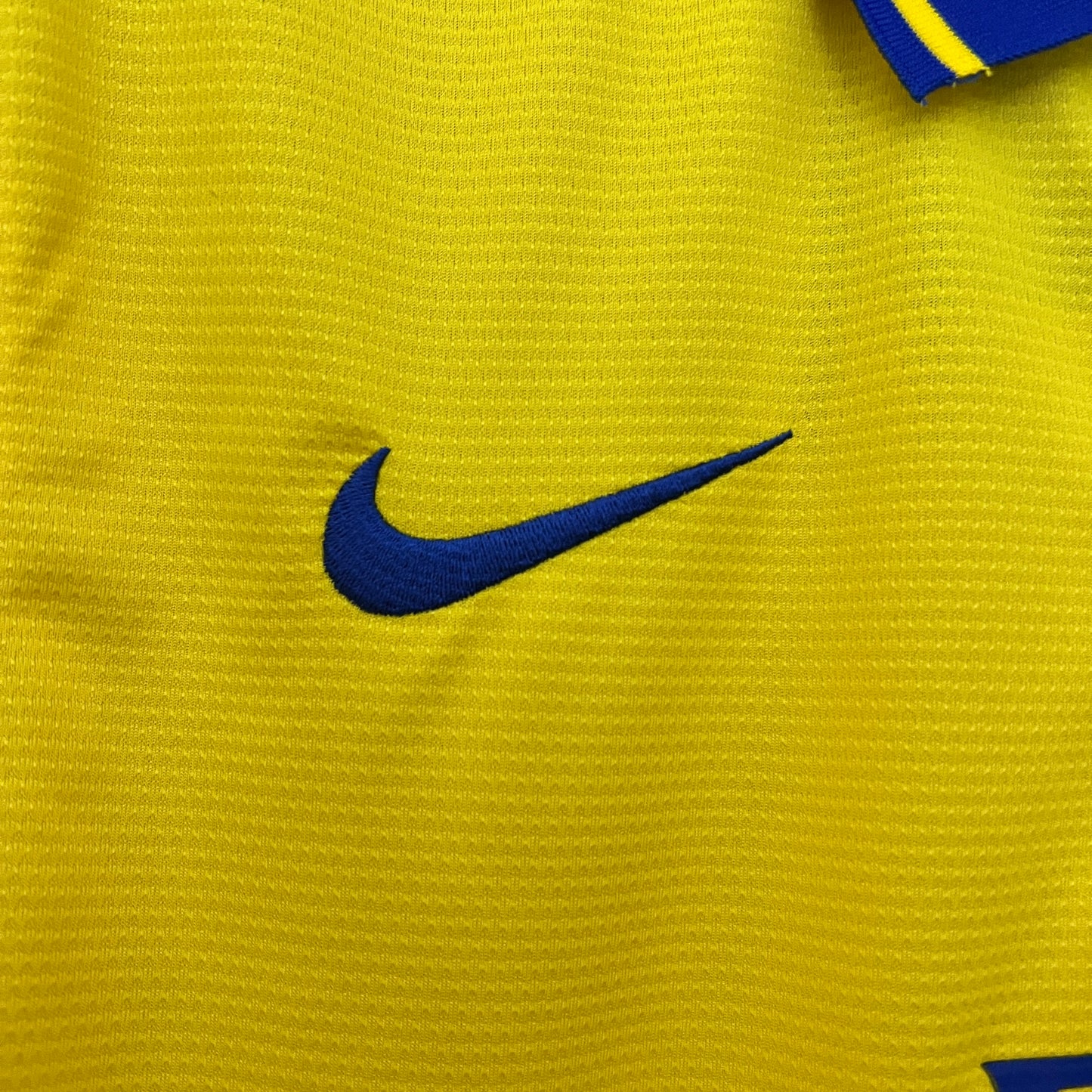 Arsenal retro 2013/14 Away
