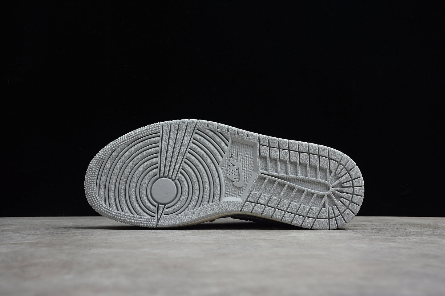 Nike Air Jordan 1 Low DH4269-100