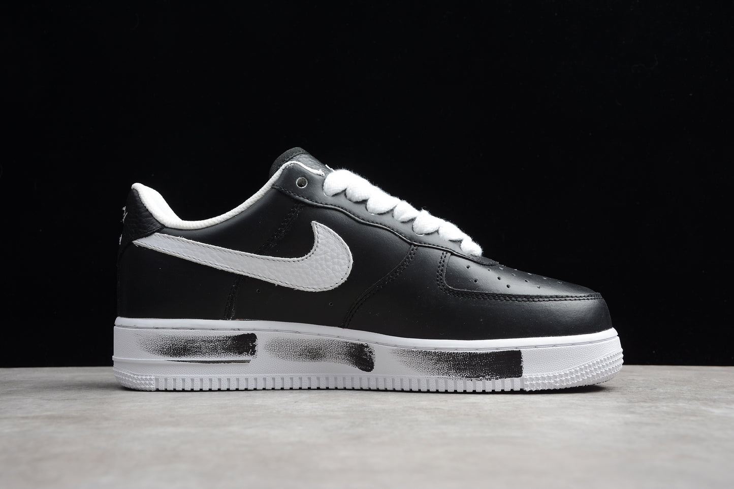 Nike Air Force 1 AQ3692-001