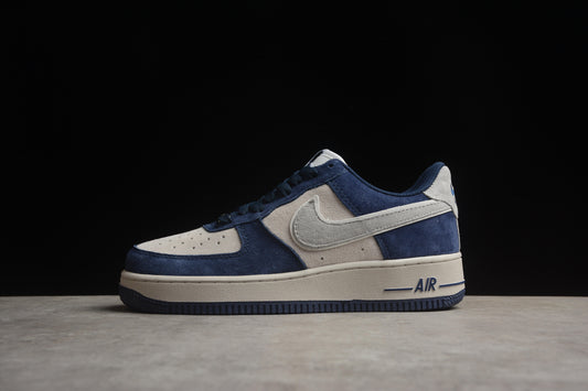 Nike Air Force 1 AV0383 228