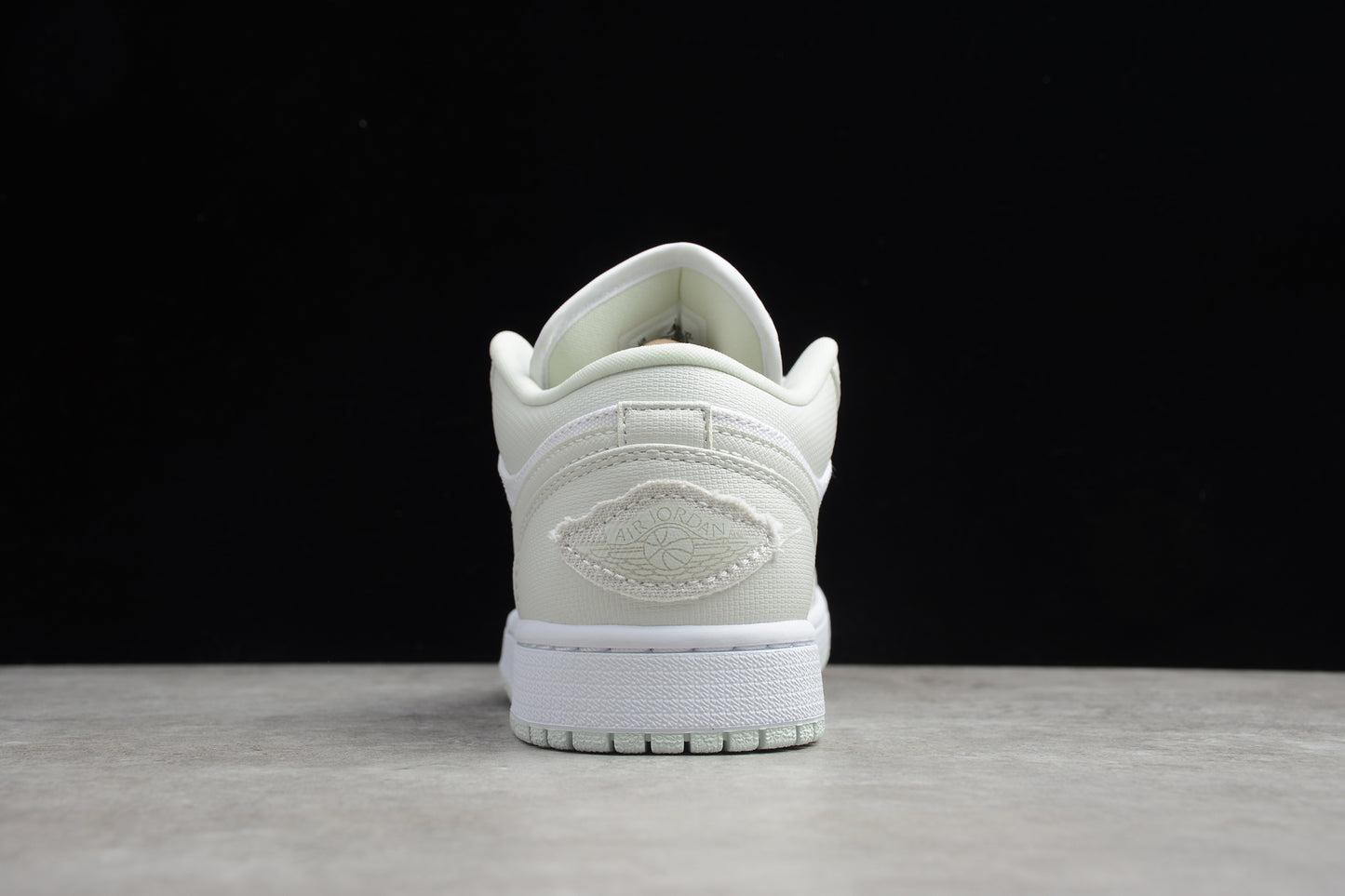Nike Air Jordan 1 Low CW1381-003