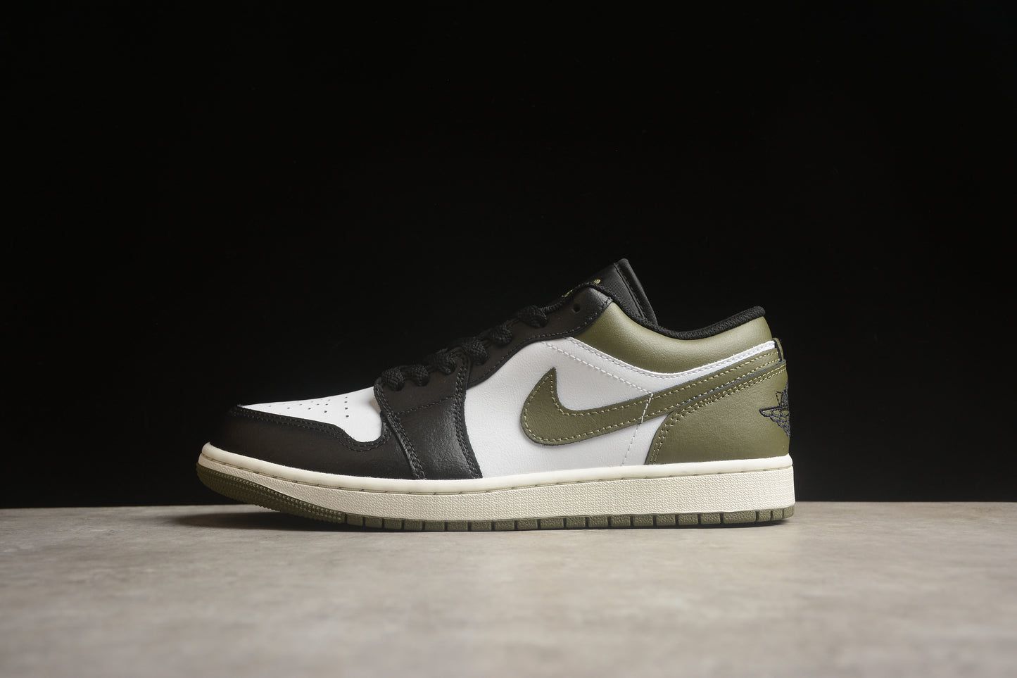 Nike Air Jordan 1 Low 553558-092