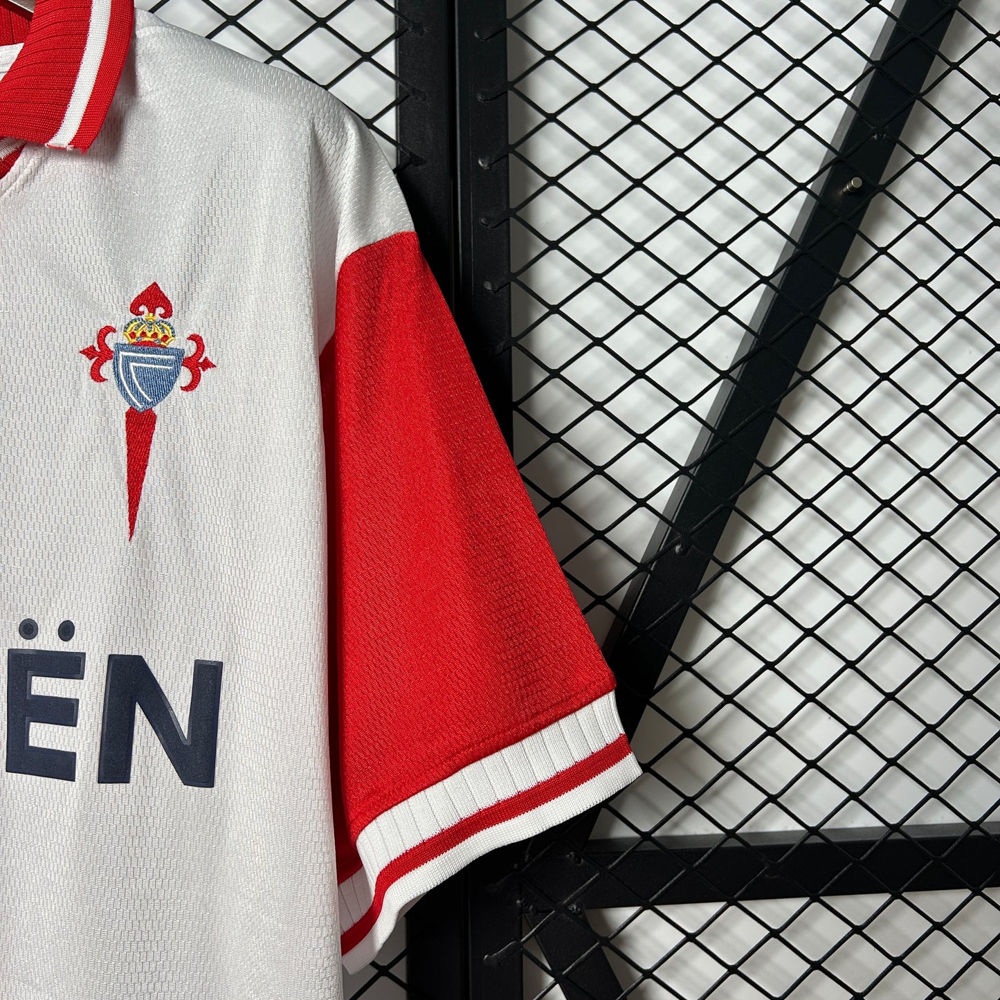 Celta de Vigo retro 2001/02 Away