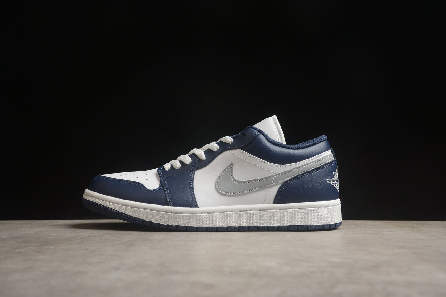 Nike Air Jordan 1 Low 553558-141