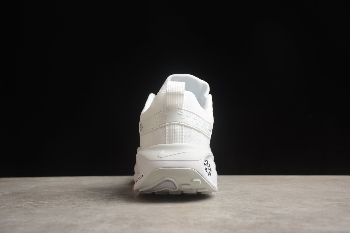 NIKE Zoom X Invincible Run DR2665 001