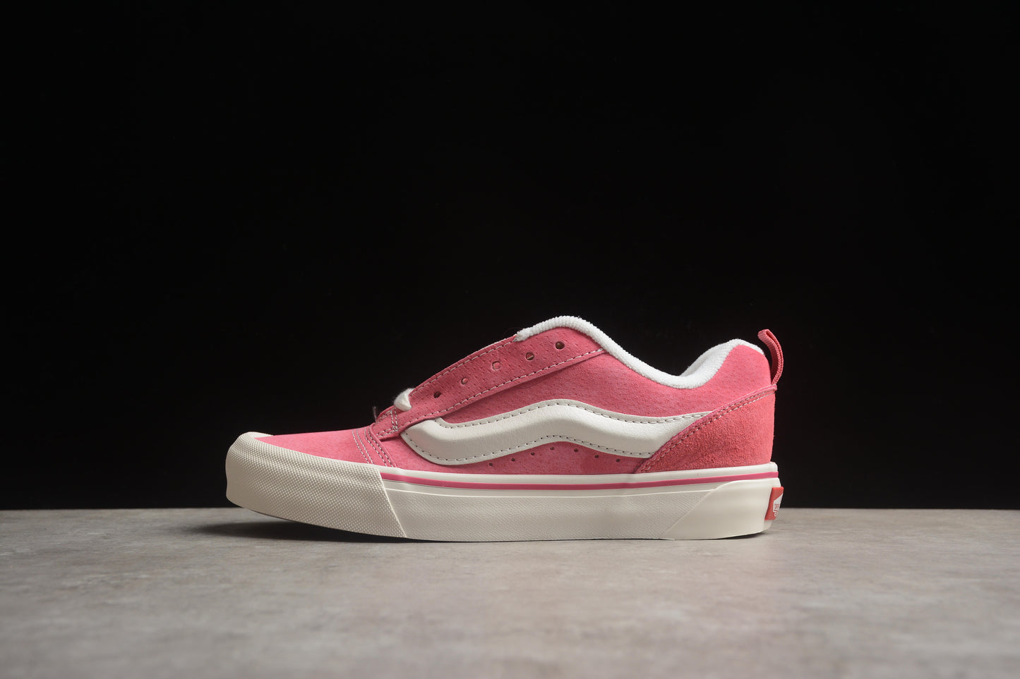 Vans Classics Knu Skool Rosa
