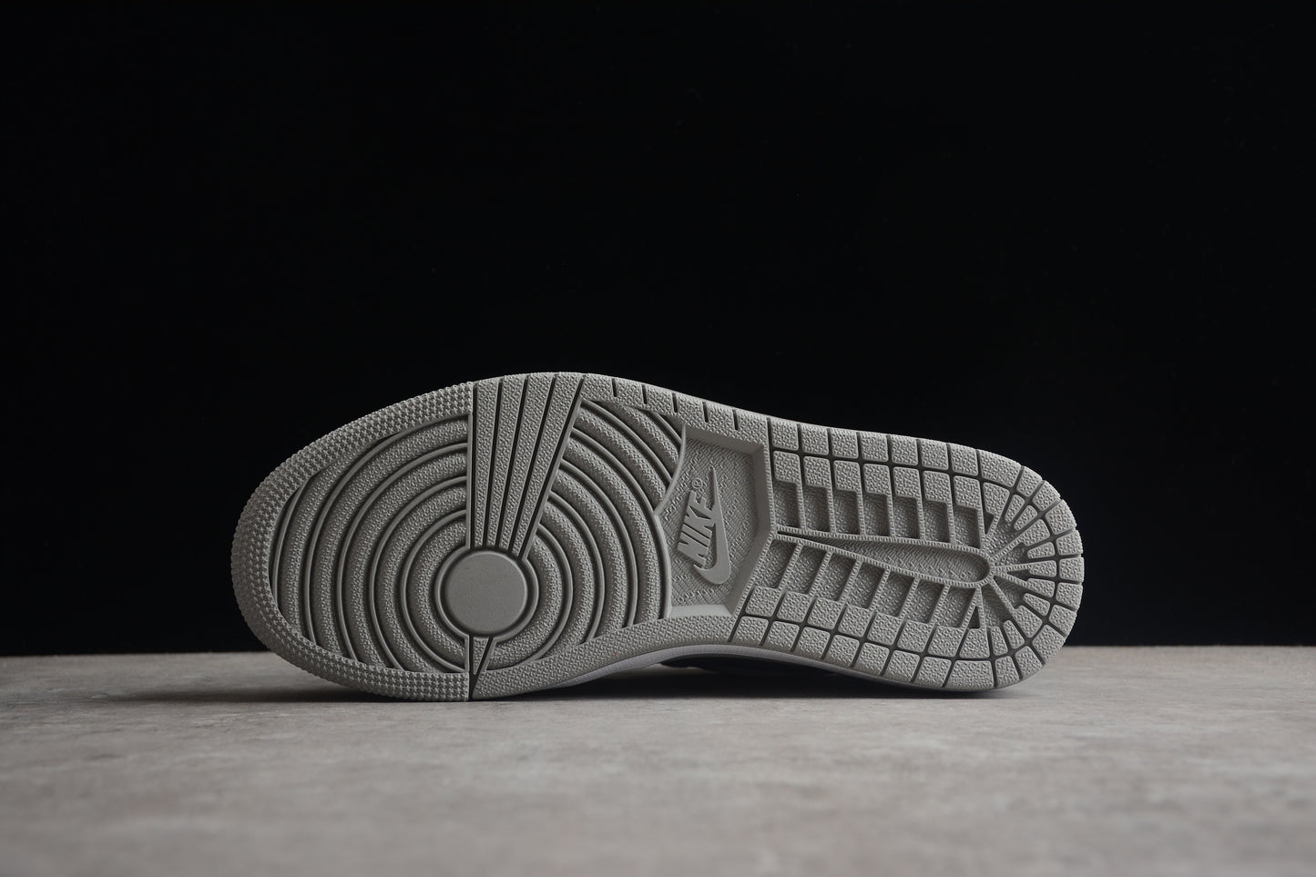 Nike Air Jordan 1 Low DC0774-042