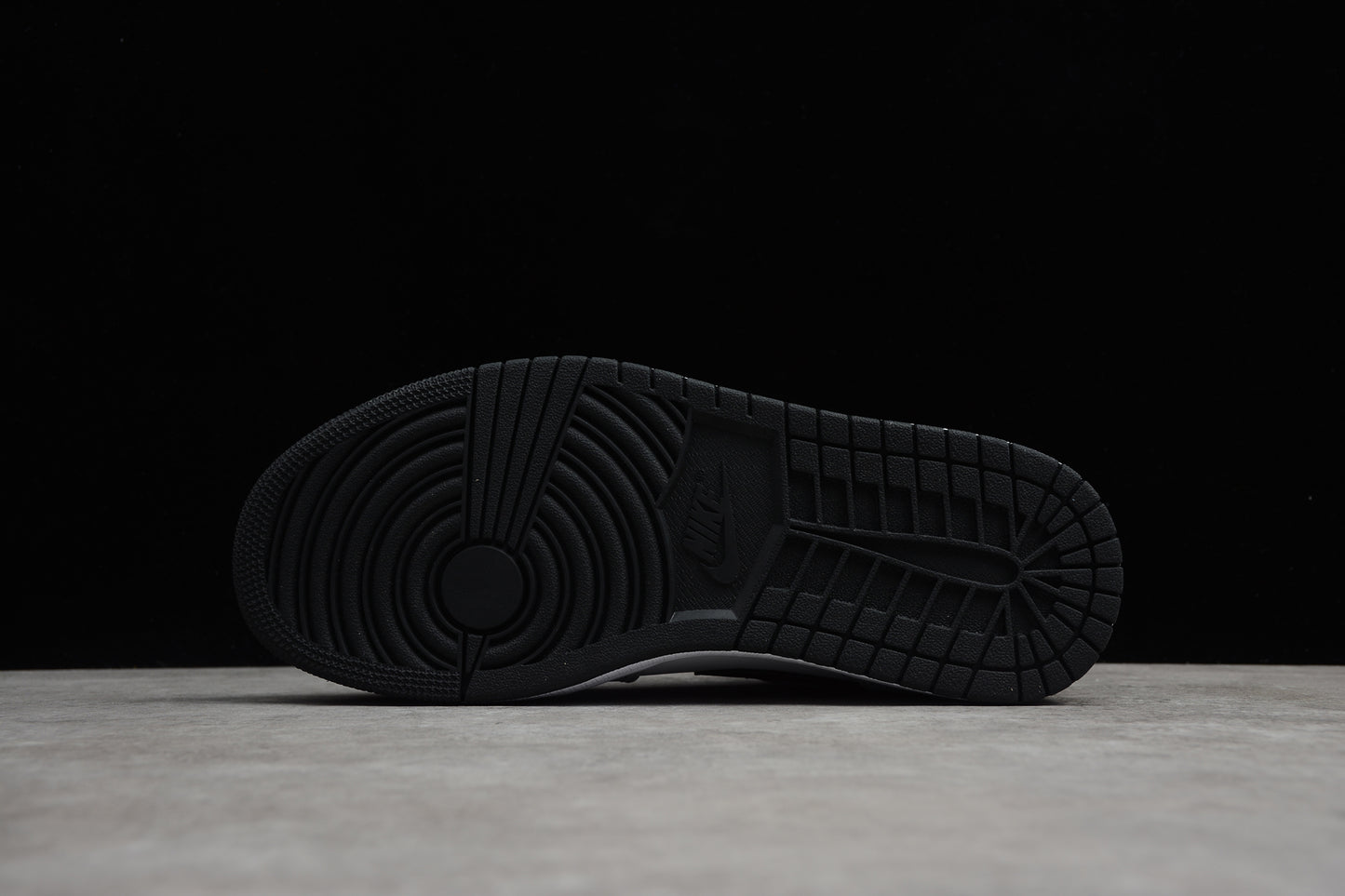 Nike Air Jordan 1 Low 553558-030