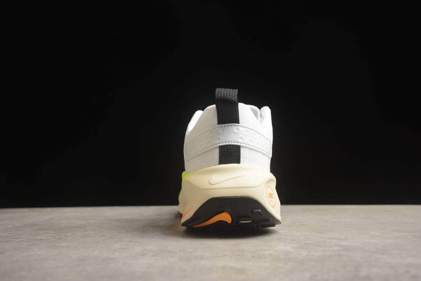 NIKE Zoom X Invincible Run DR2665-105