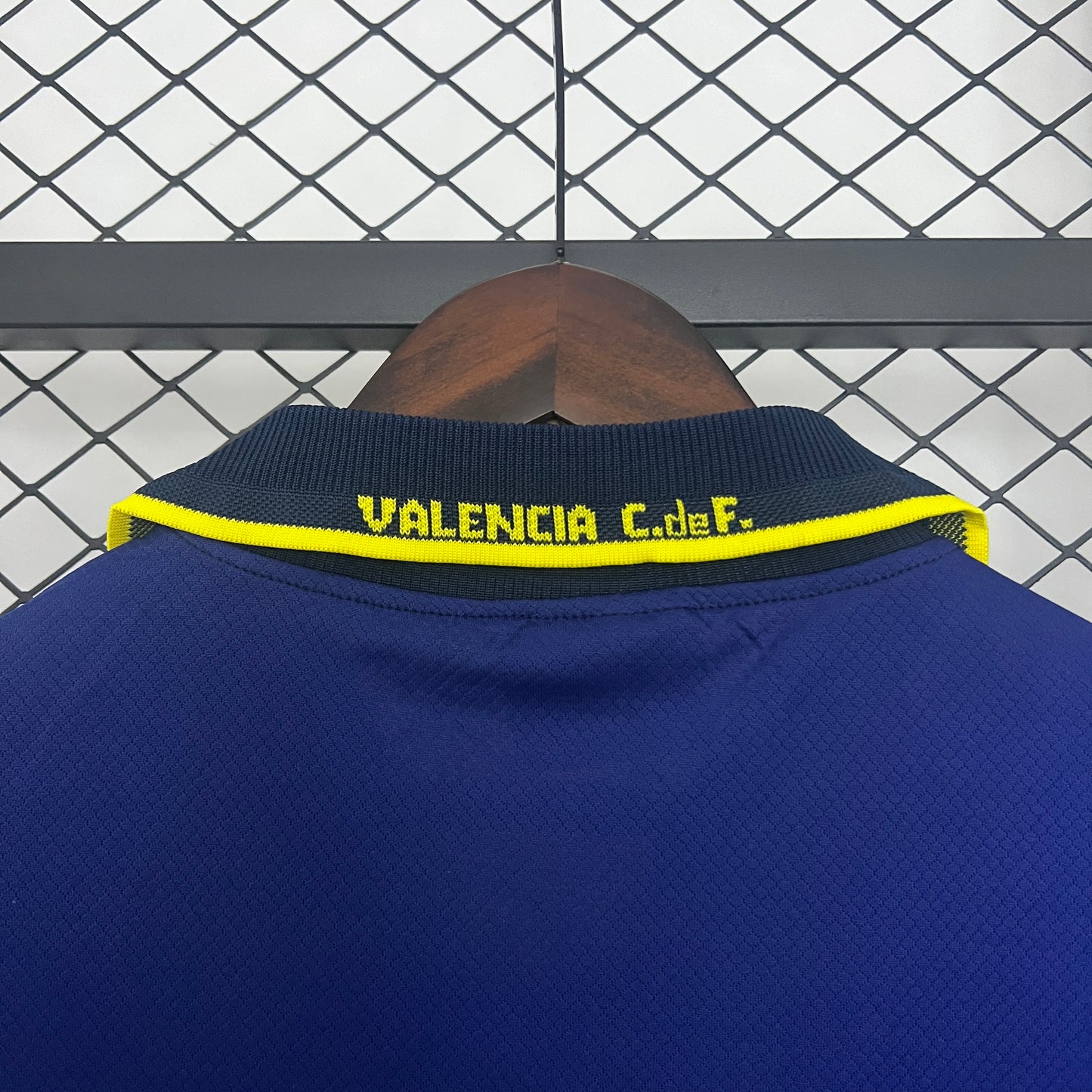 Valencia retro 1996/97 Away