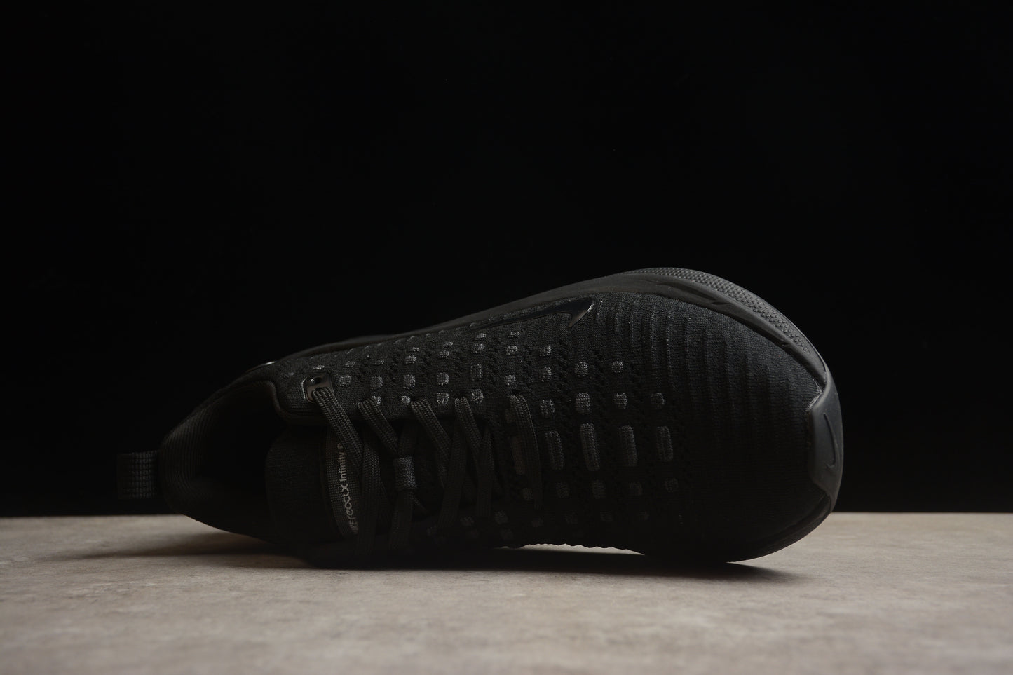 NIKE Zoom X Invincible Run DR2665-101
