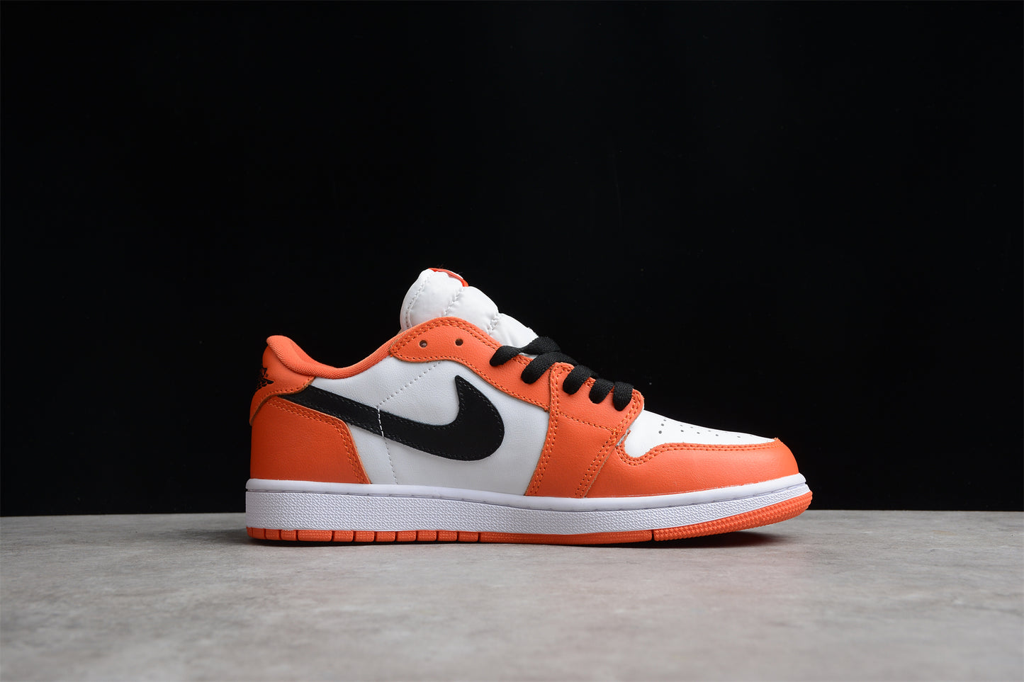 Nike Air Jordan 1 Low CZ0790-801