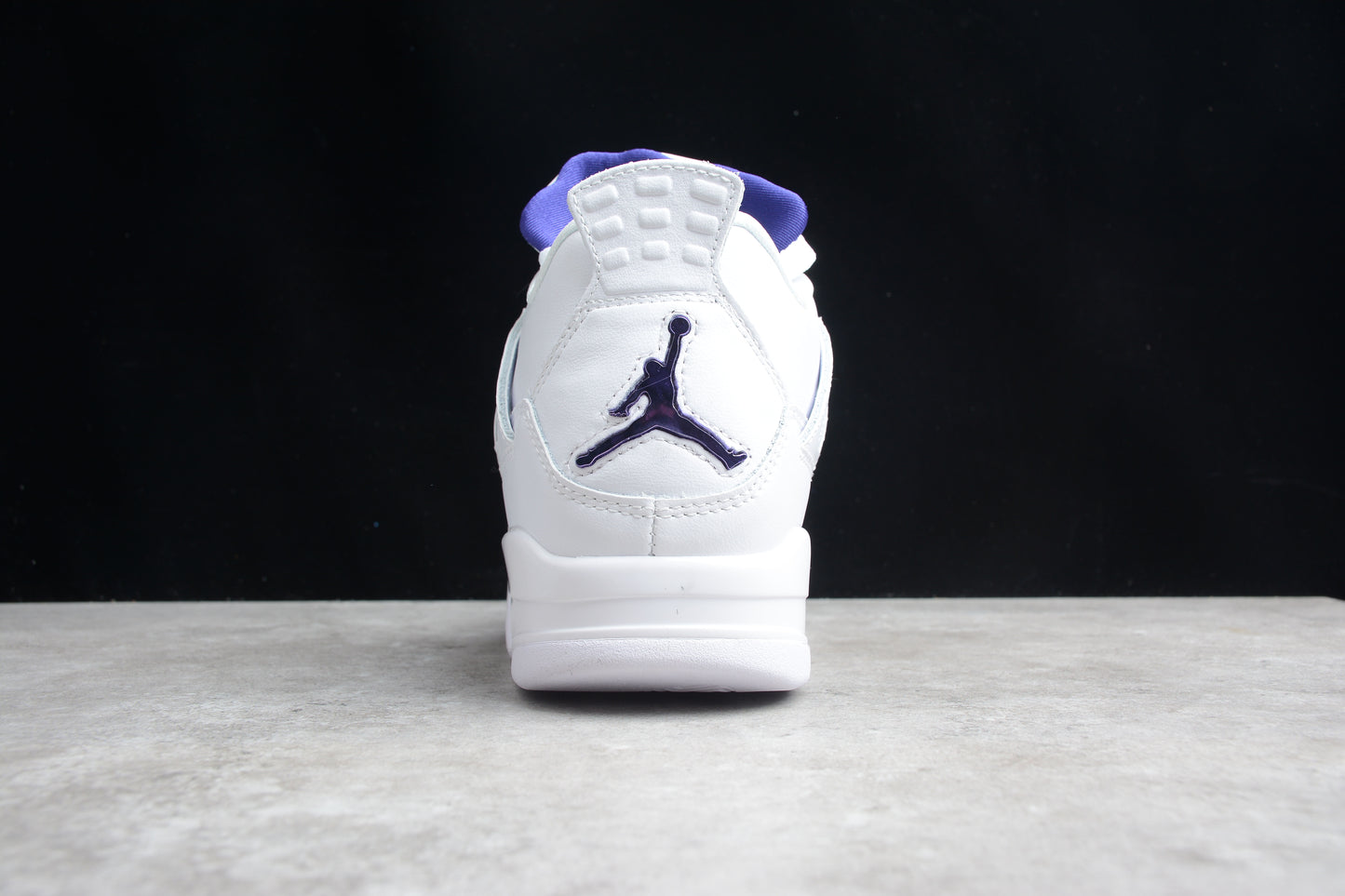 Air Jordan 4 Retro CT8527-115