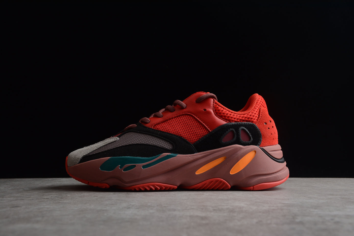 Adidas YEEZY Boost 700 HQ6979