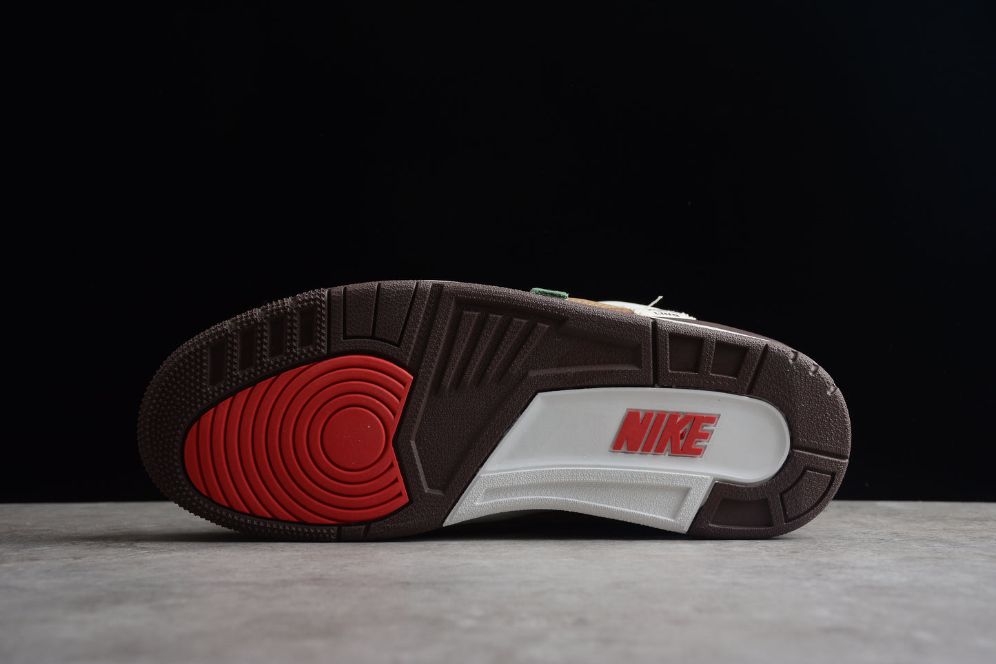 Air Jordan Retro Blanca Marron