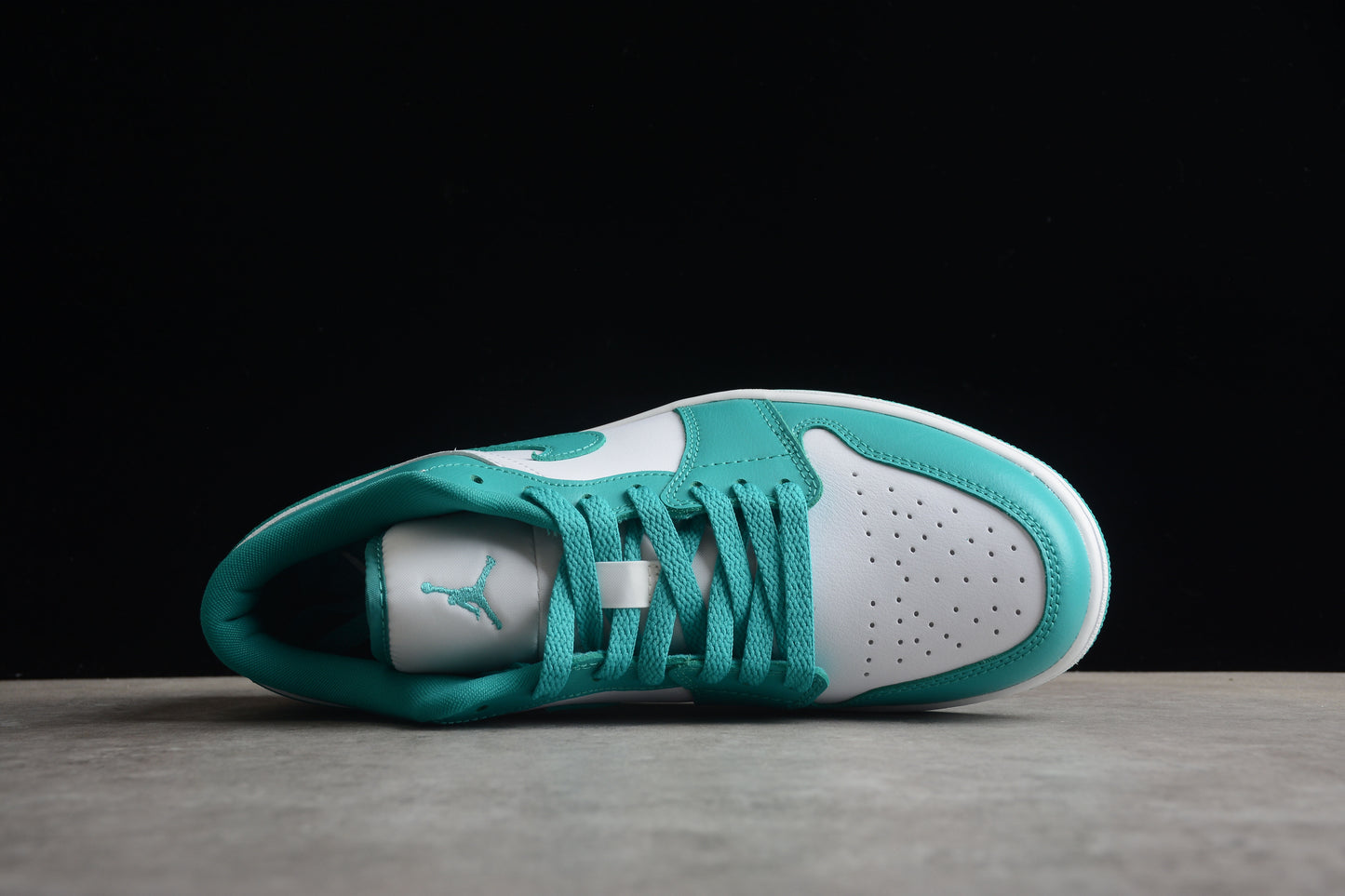 Nike Air Jordan 1 Low DC0774-132