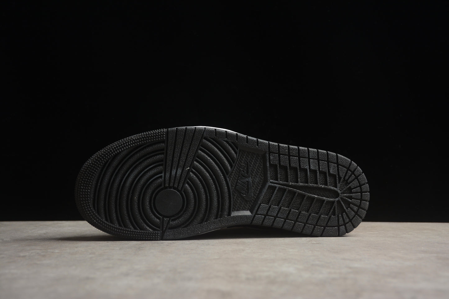 Nike Air Jordan 1 Low DX4334-008