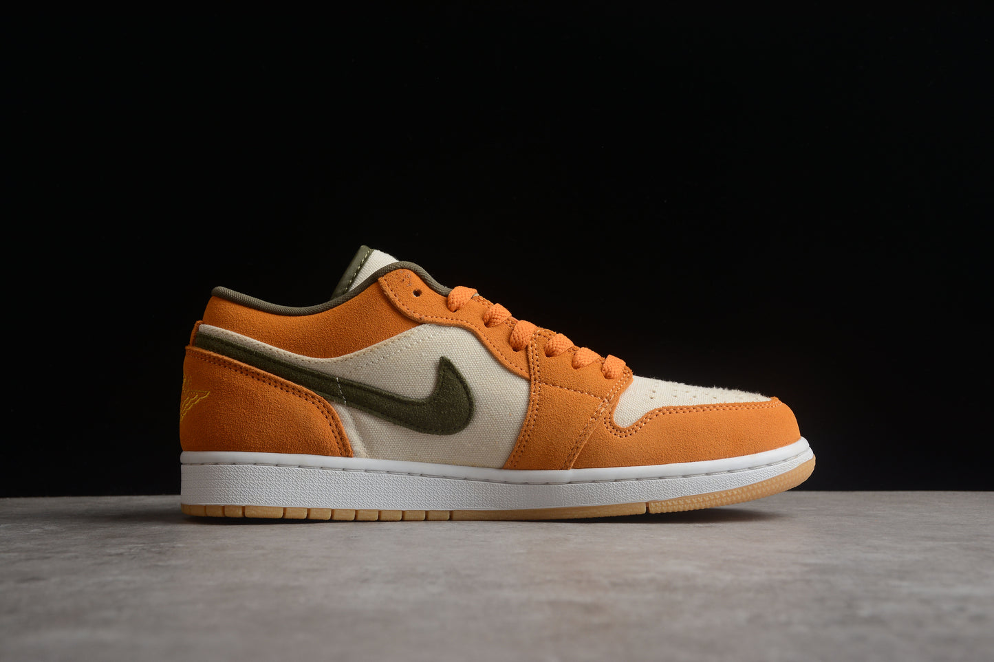 Nike Air Jordan 1 Low DH6931-102
