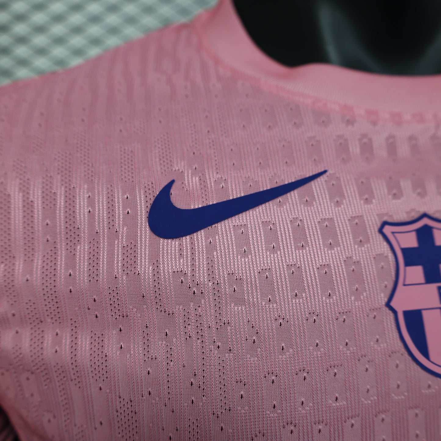 Fútbol Club Barcelona 2025/26 edición especial pink