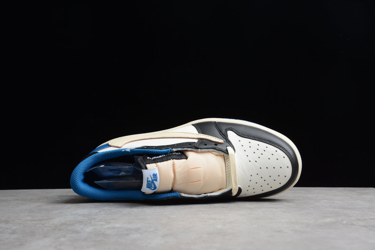 Nike Air Jordan 1 Low Travis Scott DM7866-140