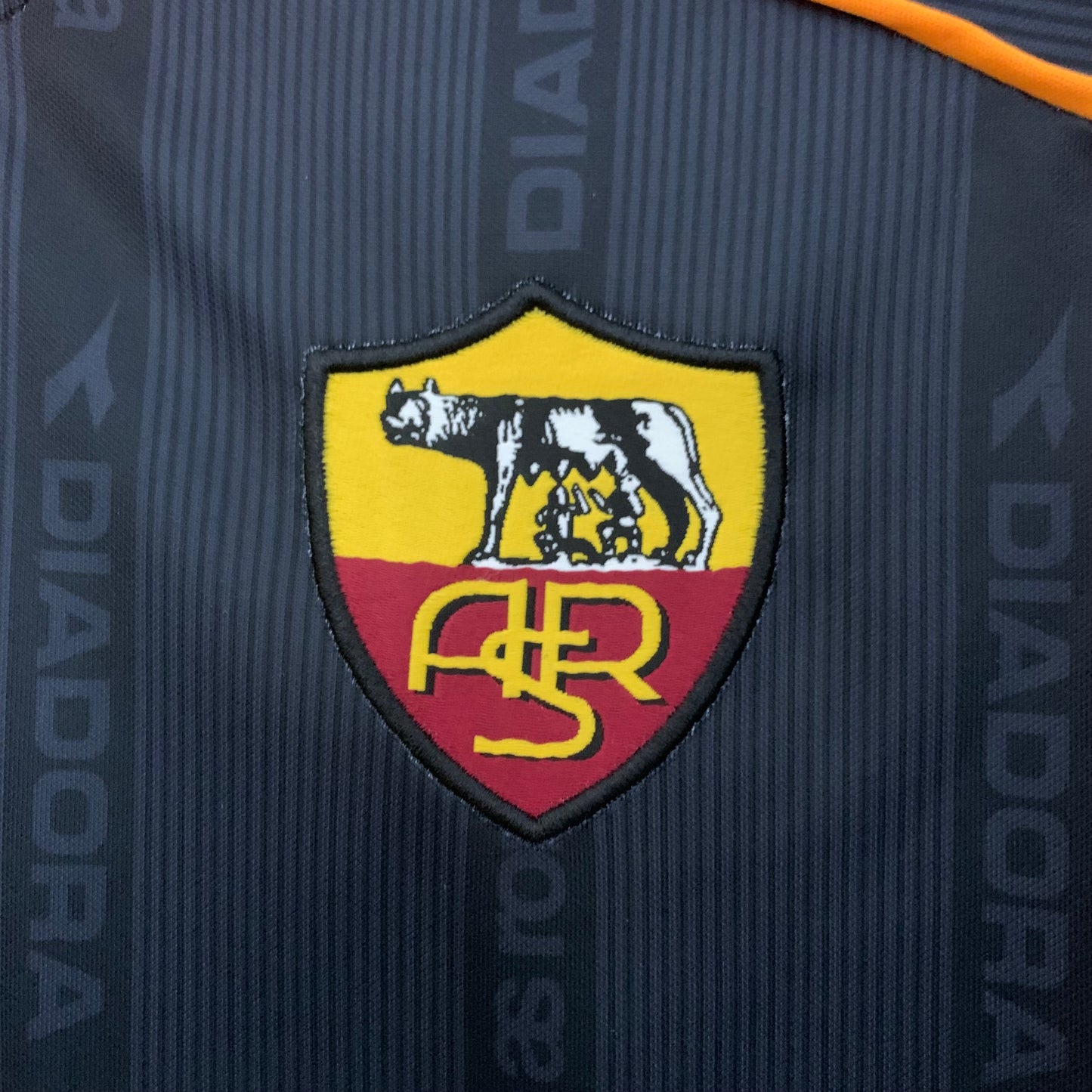 AS Roma retro 1999/00 Away