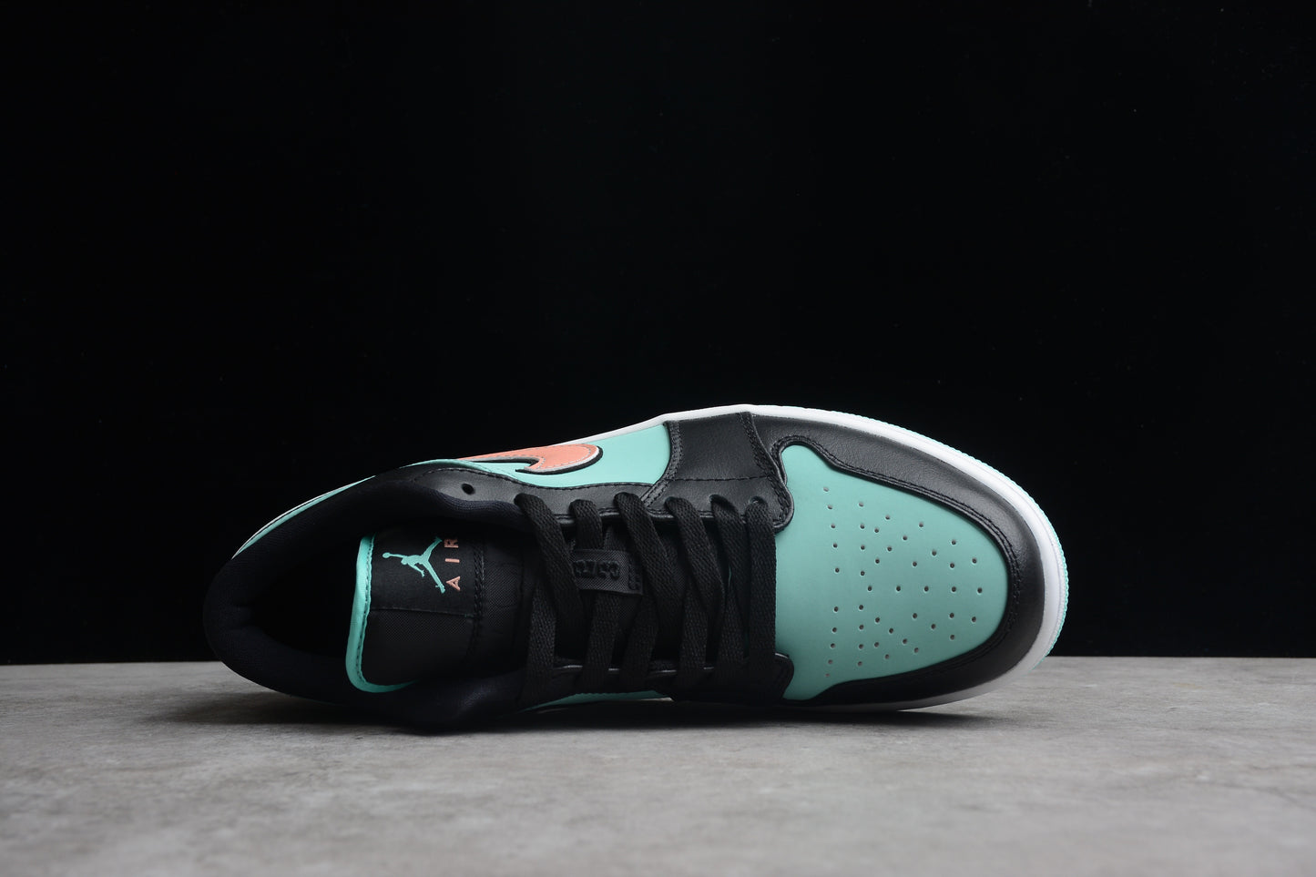Nike Air Jordan 1 Low CK3022-301