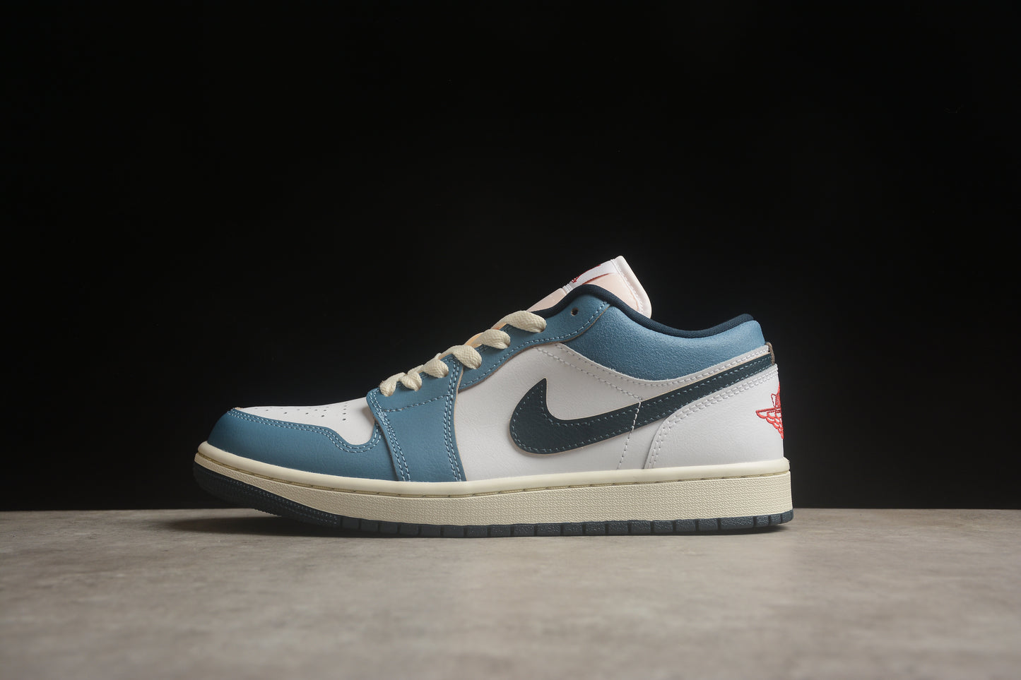 Nike Air Jordan 1 Low HM3711-144