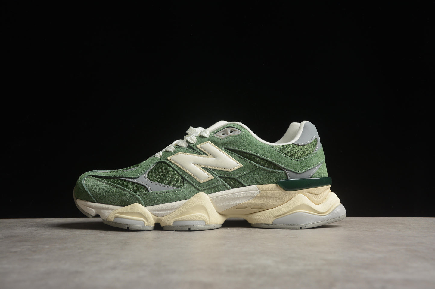 New Balance 9060 U9060VNG