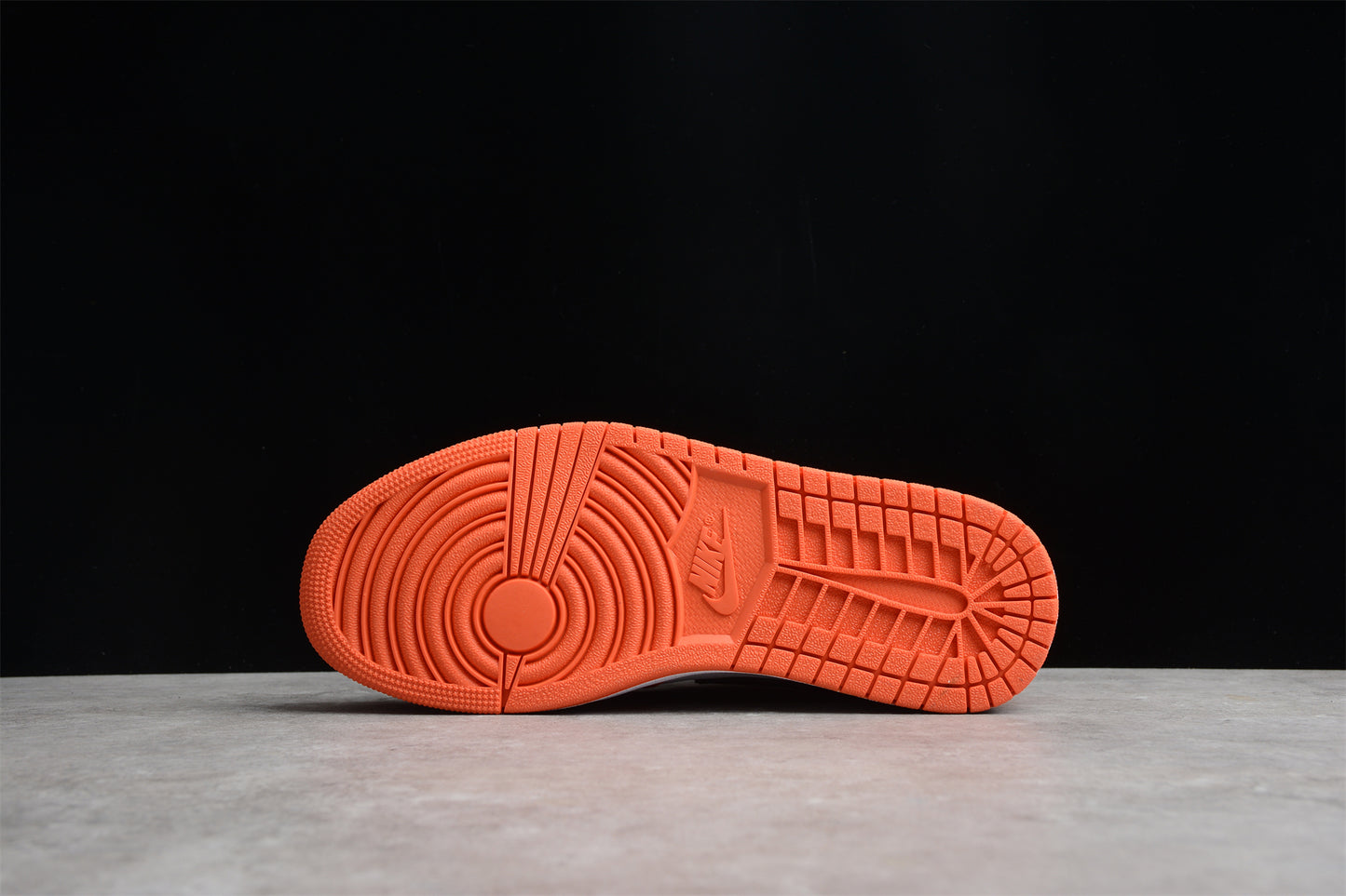 Nike Air Jordan 1 Low CZ0790-801