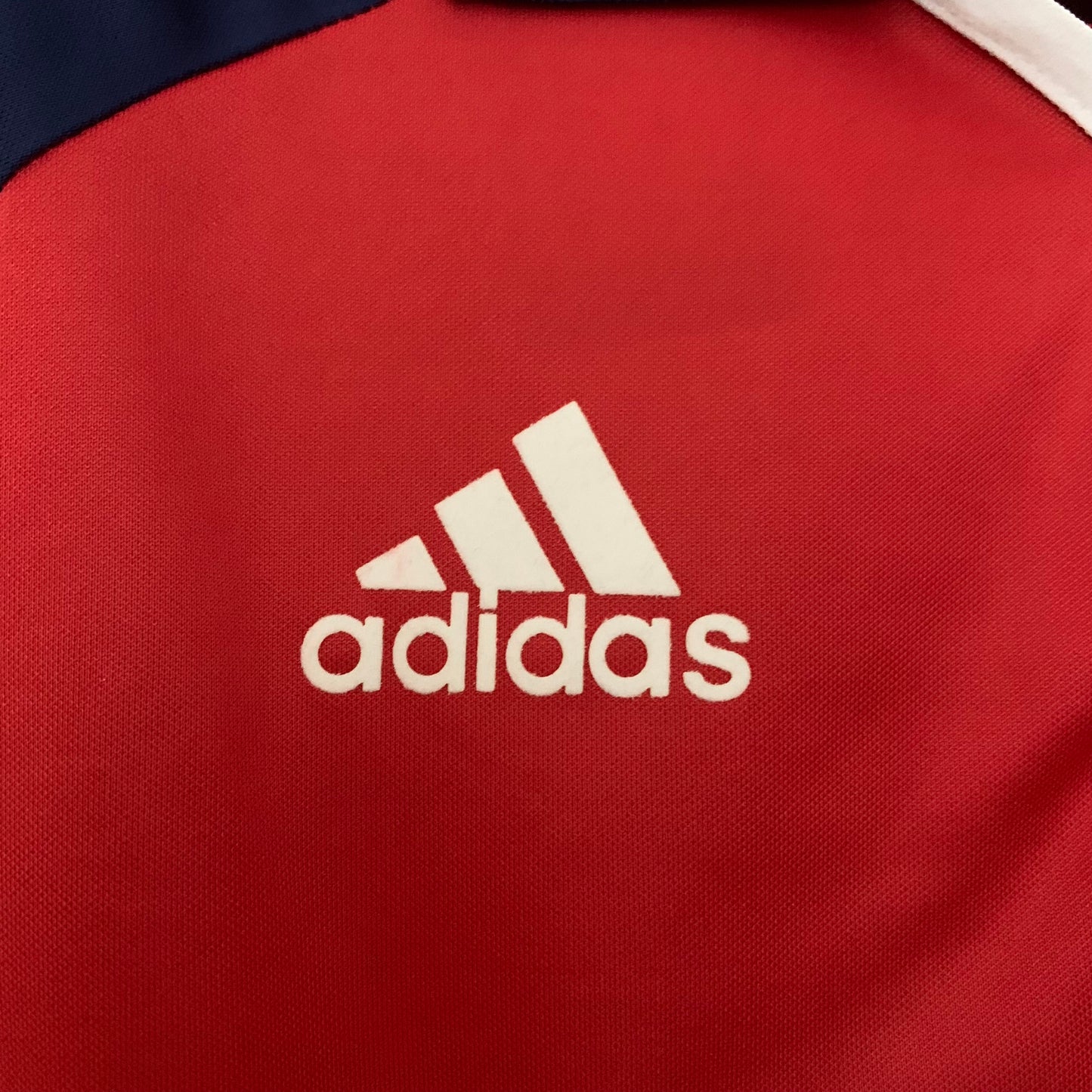 Universidad de Chile 2001/02 Away