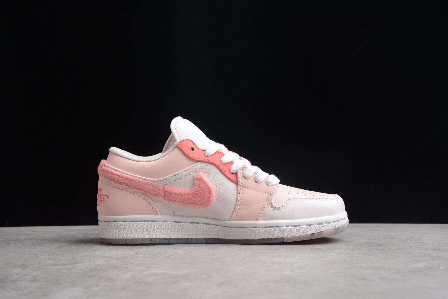 Nike Air Jordan 1 Low DM5443-666