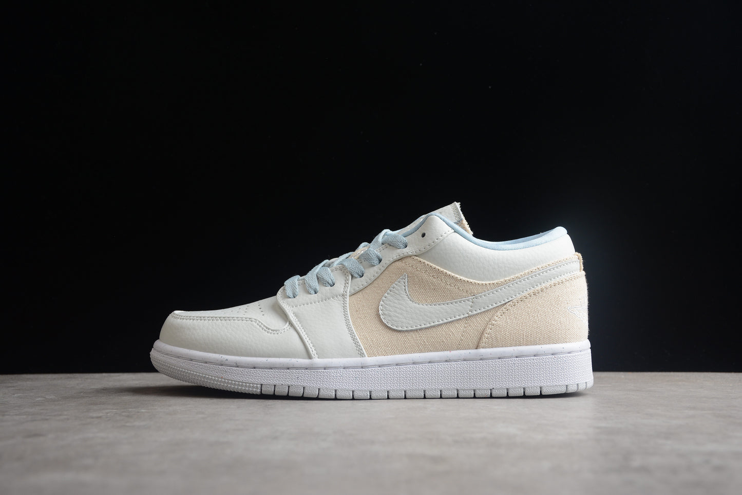 Nike Air Jordan 1 Low DQ4151-500