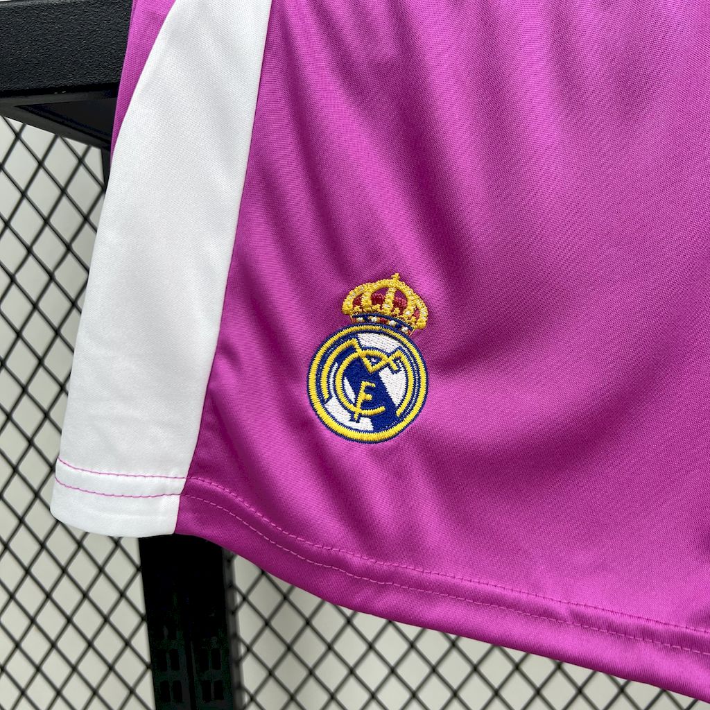 Real Madrid 2025/26 Kids Version Portero