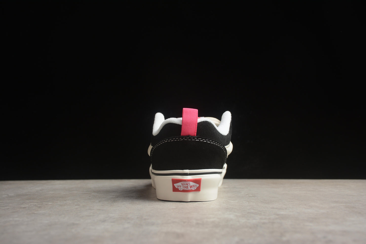 Vans Classics Knu Skool Negra