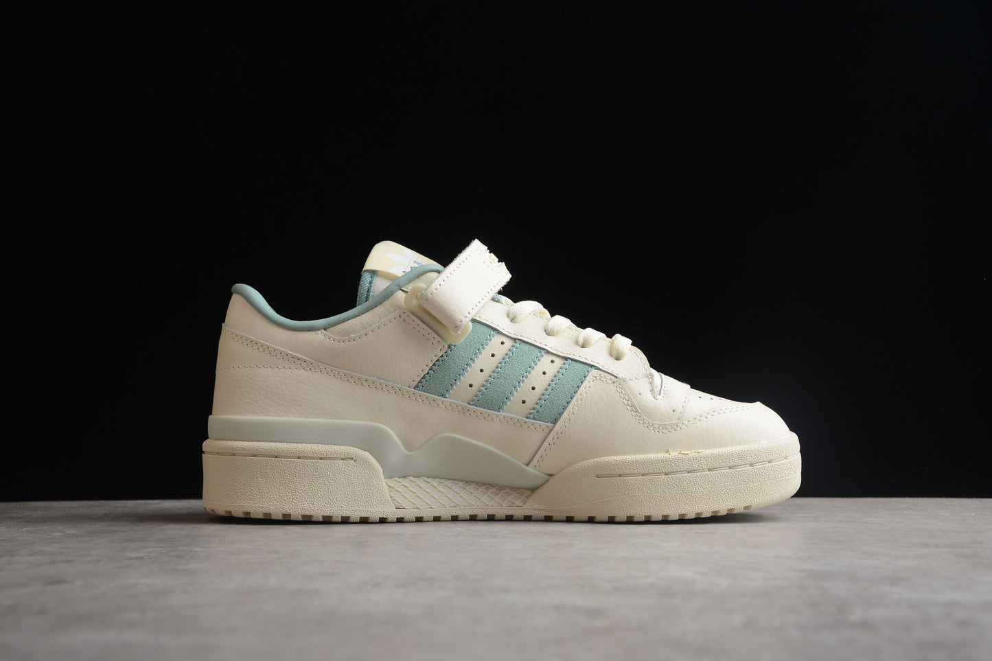 Adidas Forum 84 Low HQ6374