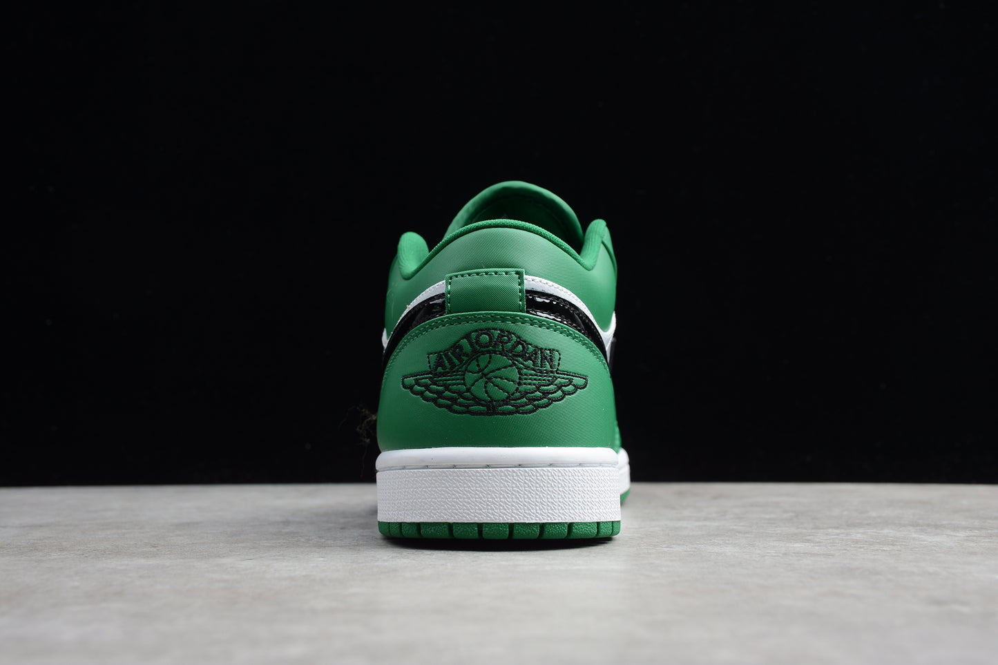 Nike Air Jordan 1 Low 553558-301