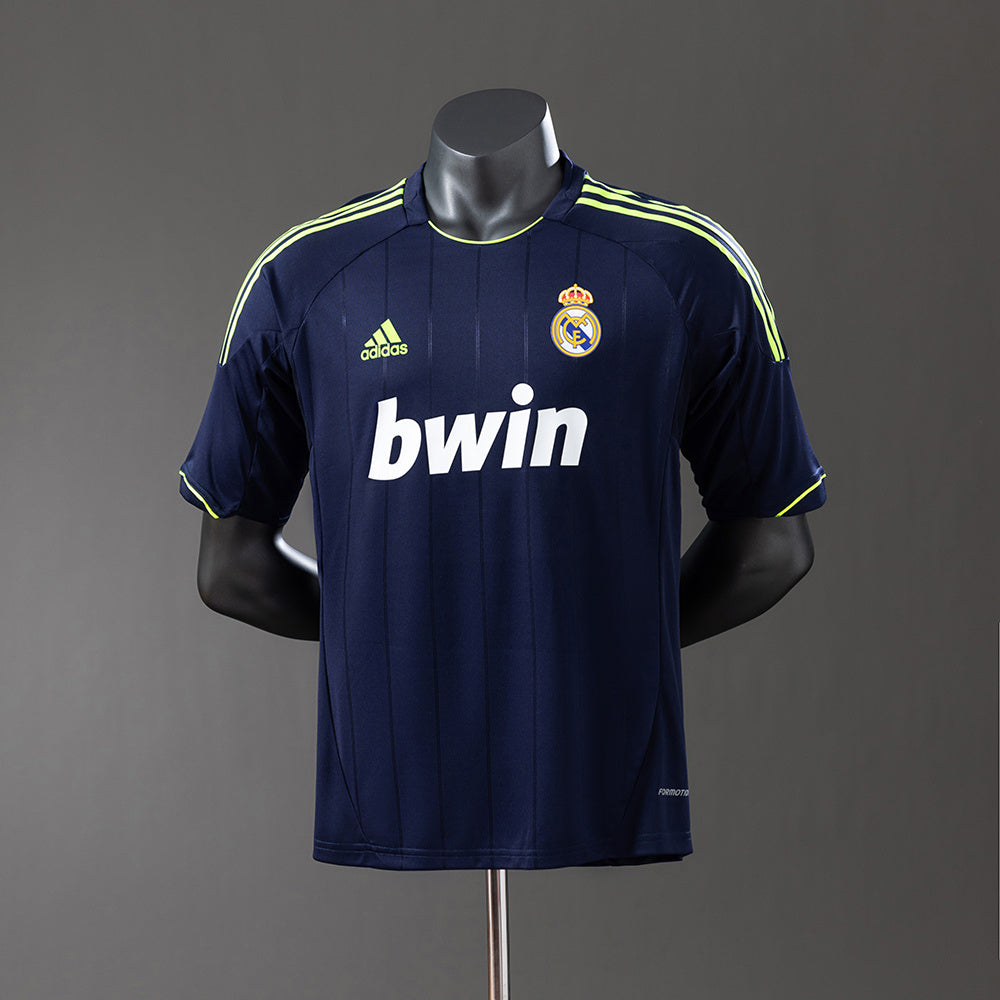 Real Madrid retro 2012/13 Away