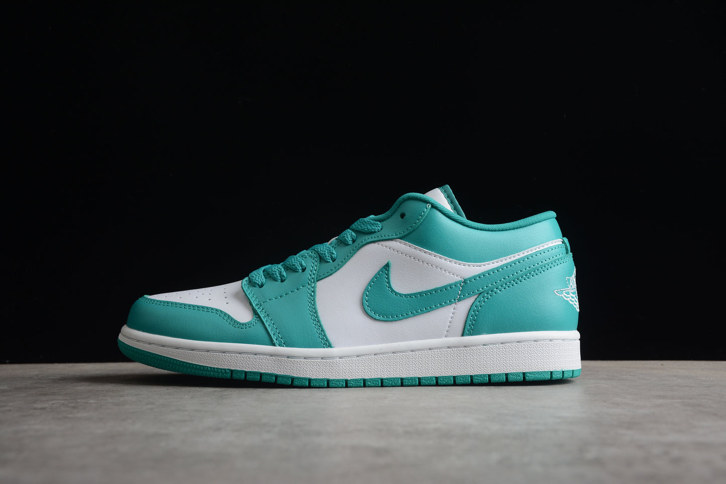 Nike Air Jordan 1 Low DC0774-132