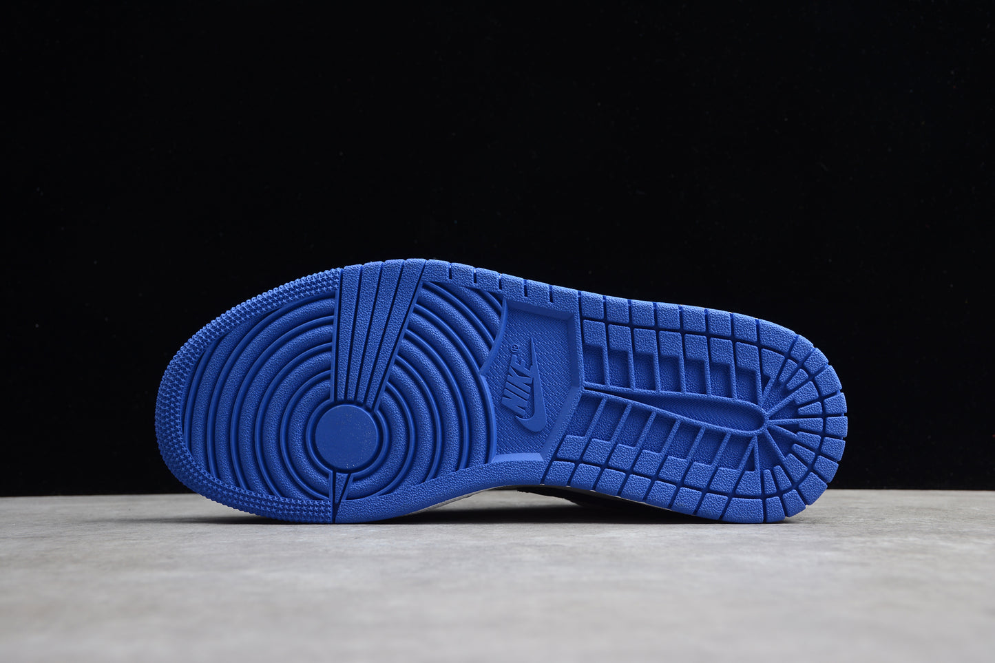 Nike Air Jordan 1 Low 553558-371