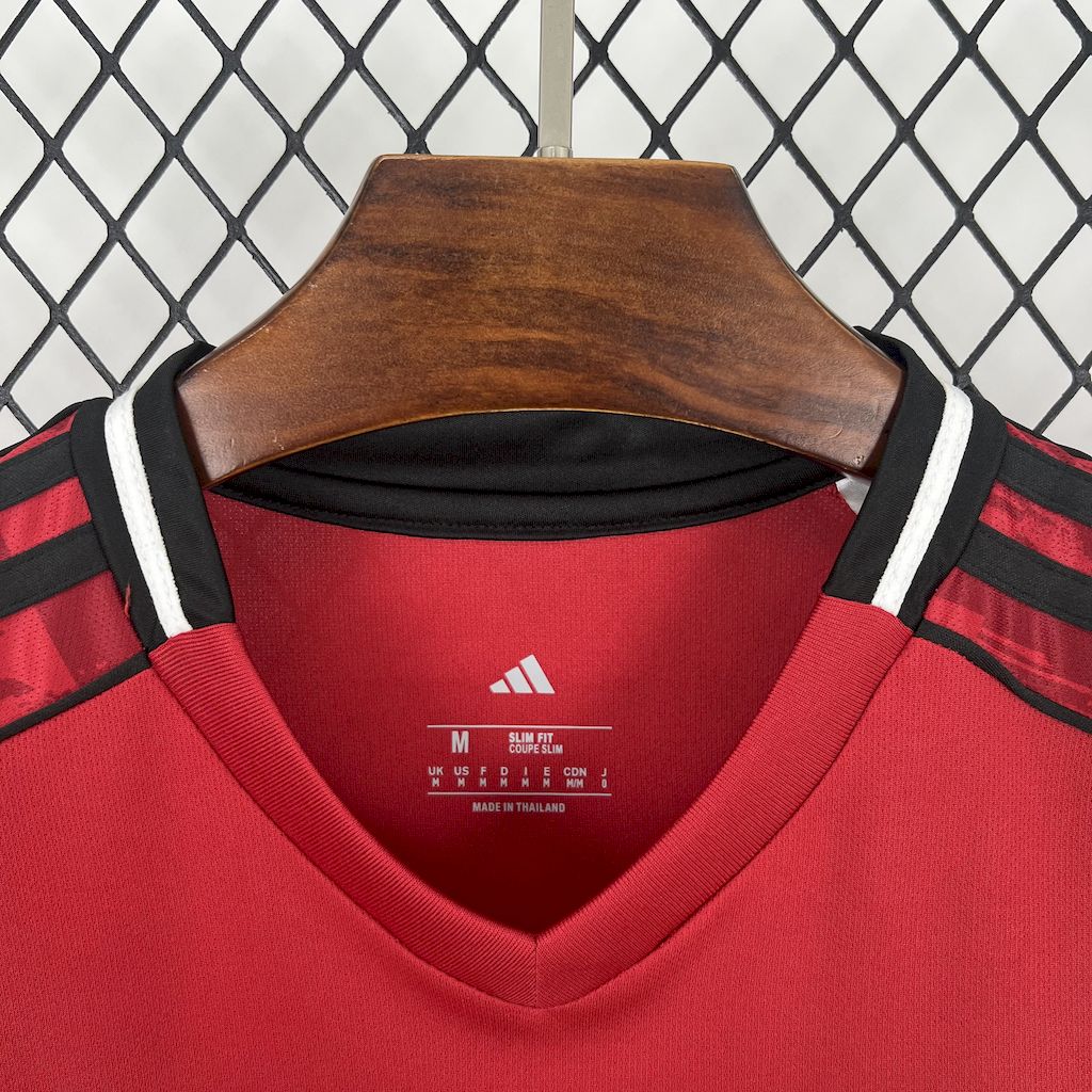 Manchester United Femenino 2025/26 Home