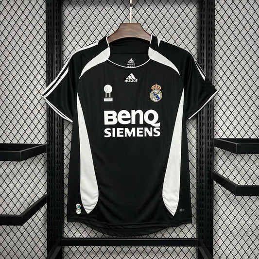 Real Madrid retro 2006/07 Away